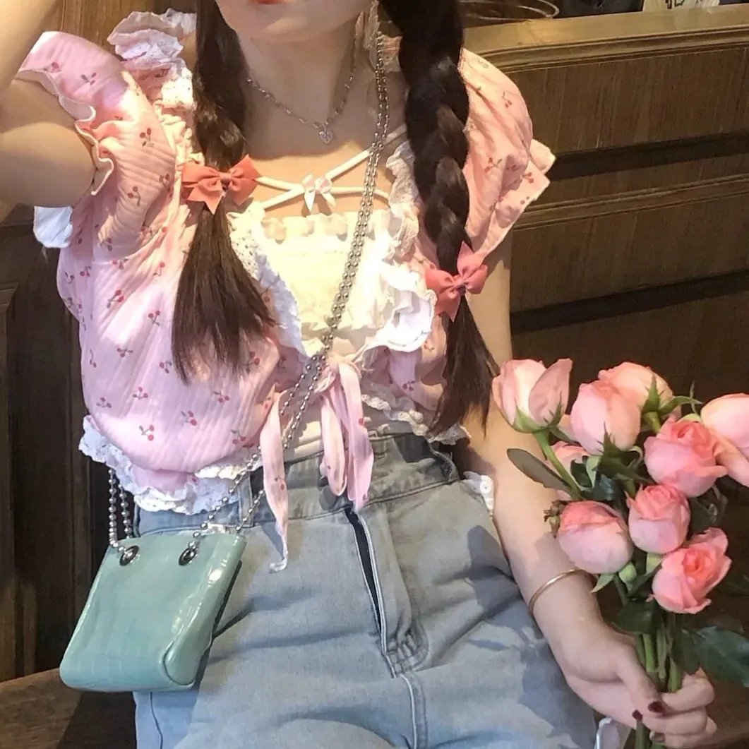 捅马蜂窝的女孩